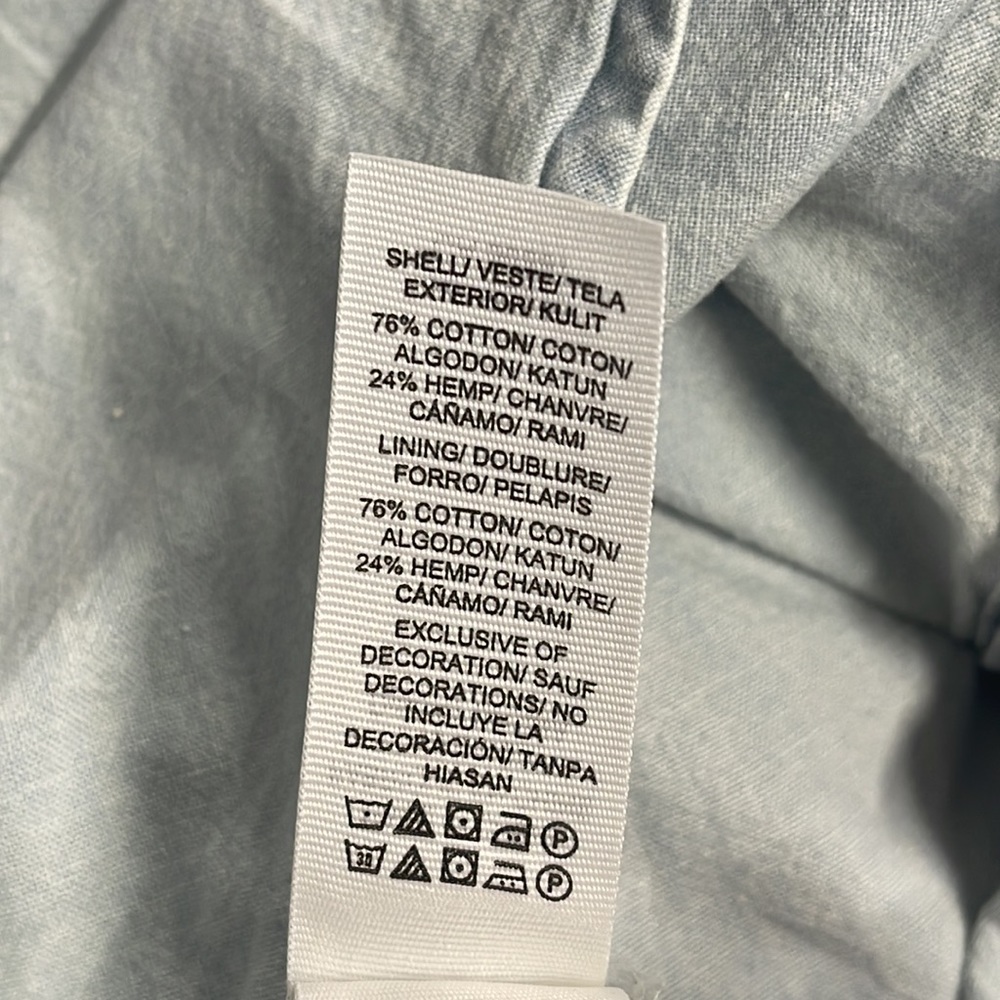 Lucky Brand Women's Shirred Button Front Chambray Top sz Medium - Picture 3 of 11